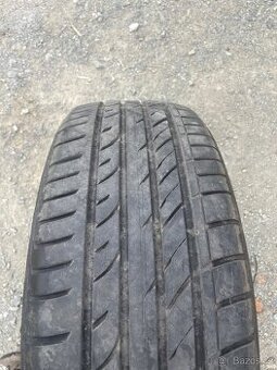Letní pneu 235/60/18