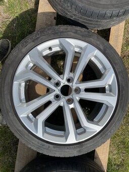 4 disky 18” 7,5Jx18, 5x108 ET49