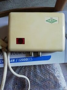 Průtokový ohřívač vody 4kW 220v