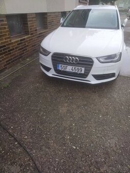 AUDI A4 1,8TFSI QUATTRO