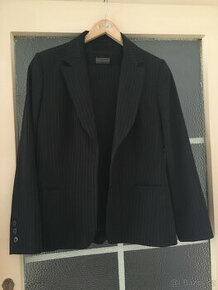 Dámský kalhotový kostým cel. EUR 38, UK10