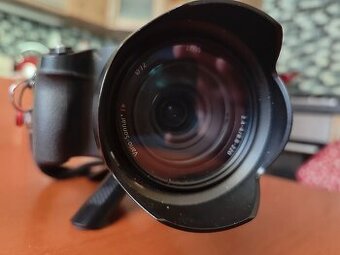 Sony RX 10 /III.