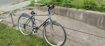 Trekingové kolo 4Ever
1 800 Kč