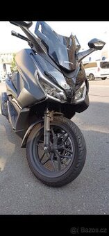 HONDA Forza 350, r.v. 2023, 1.maj., ČR, poškozeno