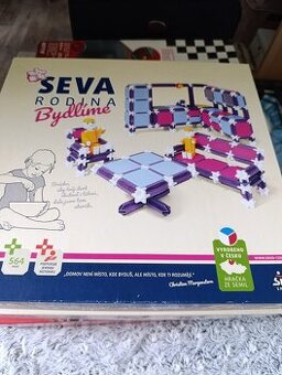 Stavebnice a interaktivní plyšáci