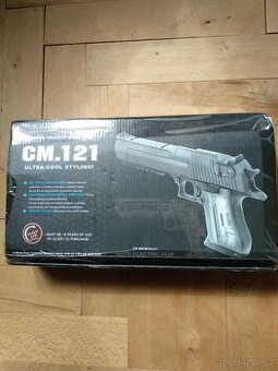 Airsoft pistole CM.121
