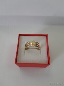 Zlatý prsten v kombinaci s růžovým zl.