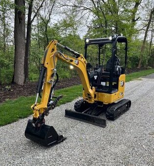 Caterpillar 301.7 CR – minibagr, rok 2022