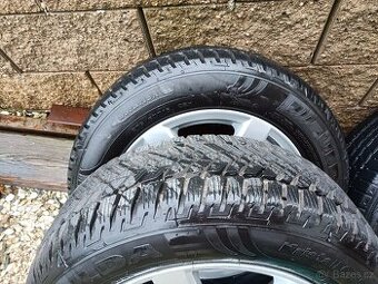Zimní pneu 16"