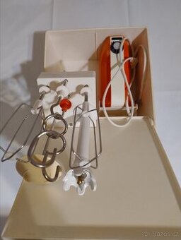 Retro elektrický ruční šlehač/mixér ETA