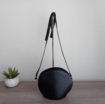 Genuine Leather dámská malá kabelka kožená