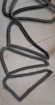 Gumy do okenek Škoda 1000MB sada