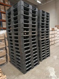 Plastové palety 120x100 35ks