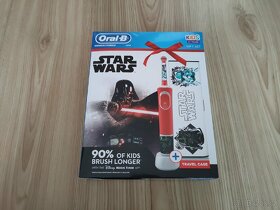 Elektrický zubní kartáček Oral B Star Wars