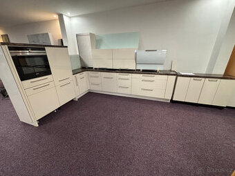 Kuchyň Nobilia Magnolia vč spotř exklusivní stav