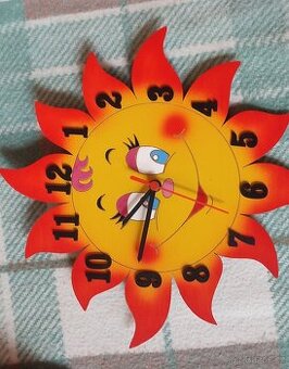 Dřevěné hodiny Sluníčko