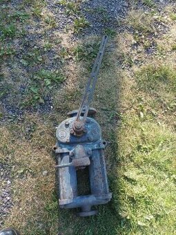 Ruční pumpa Sigma Lila 75