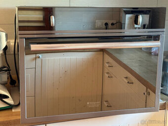 Vestavná MW trouba s grilem Hotpoint Ariston Experience