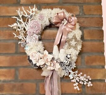 Luxusní Vánoční věnec Zimní Růže v pudrových tónech
