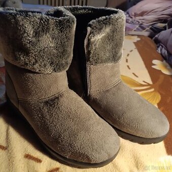 Dámské zimní boty s kožíškem