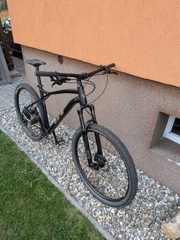 Horské kolo GT Avalanche Elite