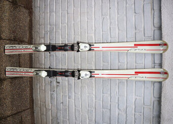 Málo jeté dámské lyže 156 cm Volkl, skluznice bezvadná