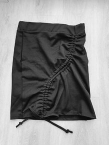 Černá sukně se šněrováním, vel. S - nová s visačkou