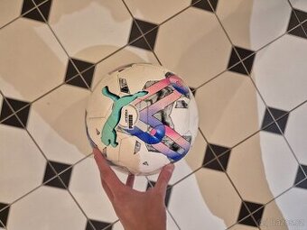 Fotbalový míč velikost:4