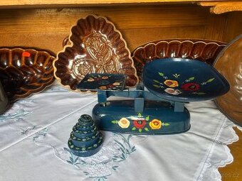 Starožitné malované váhy