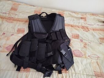 Mil-Tec Vesta + Sumky a Holster