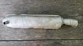 Tlumič výfuku výfuk