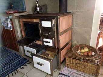 Sporák na tuhá paliva