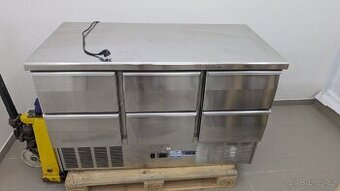 Chladicí stůl se zásuvkami