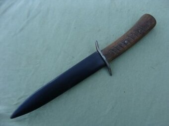 Útočný nůž tzv. boták - 1