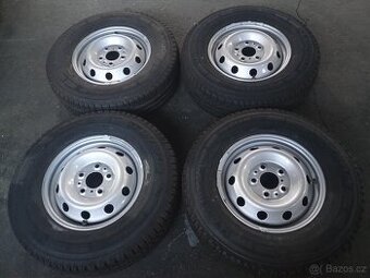 225/75 r16CP Michelin agilis camping obutá kola