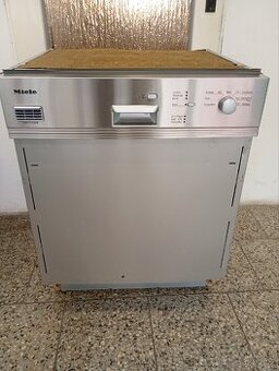 Myčka nádobí Miele vestavná