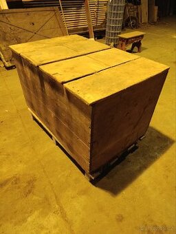 Stará truhla obilnice