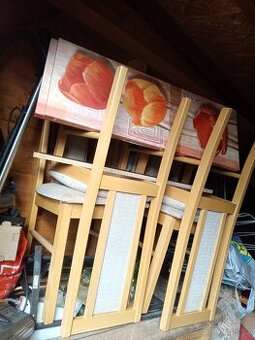 Jídelní stůl rozkládací + 4.ks židle