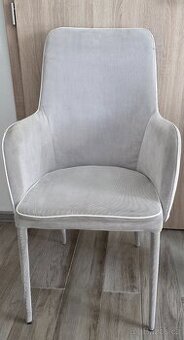 Jídelní židle s područkou