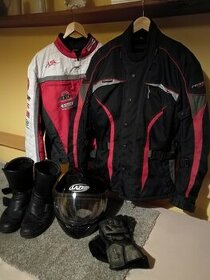 Kompletní vybavení na motorku