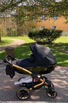 Kočárek Junama 2v1