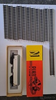 N Piko vagonek a koleje