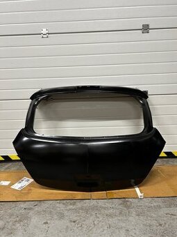 Opel corsa D kufrové dveře NOVÉ