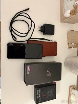Asus ROG Phone 5s – TOP STAV + příslušenství