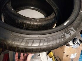 Prodam pneu 295/35/R20 (105Y)