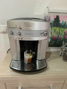 Delonghi magnifica kávovar, jako nový, nevyužitý