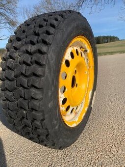 Autokros pneu 2x185/55 R14/2x 155 R15 + plechové disky