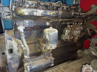 Prodám motor Zetor Crystal