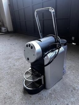 Kavovar Nespresso Zenius Profi