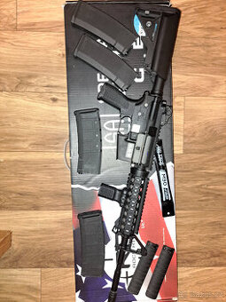 Airsoft zbran-M4A1 R.I.S. RRA SA-E03 EDGE™